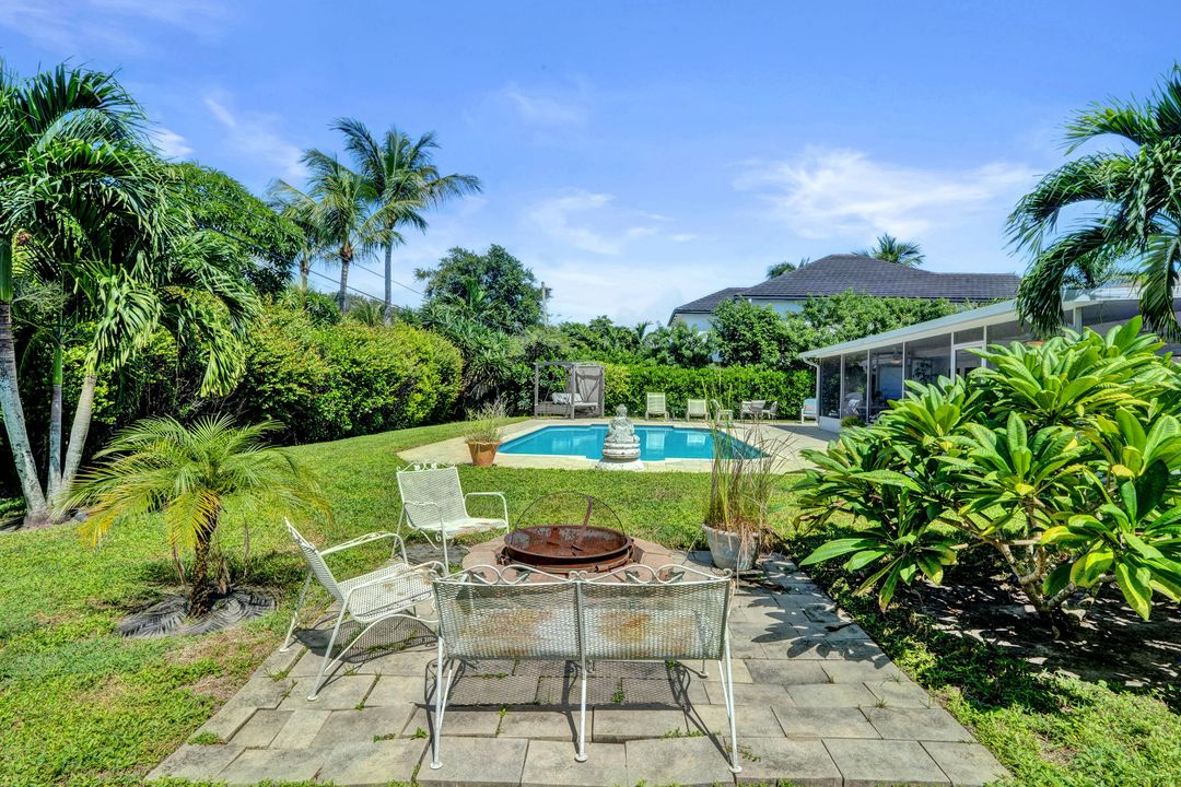 合同活跃: $7,500 (3 贝兹, 2 浴室, 1641 平方英尺)