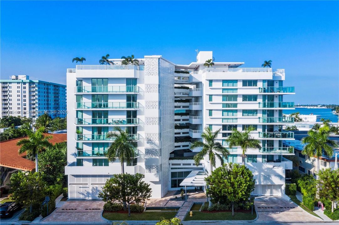 Recently Sold: $995,000 (2 beds, 2 baths, 1260 Square Feet)