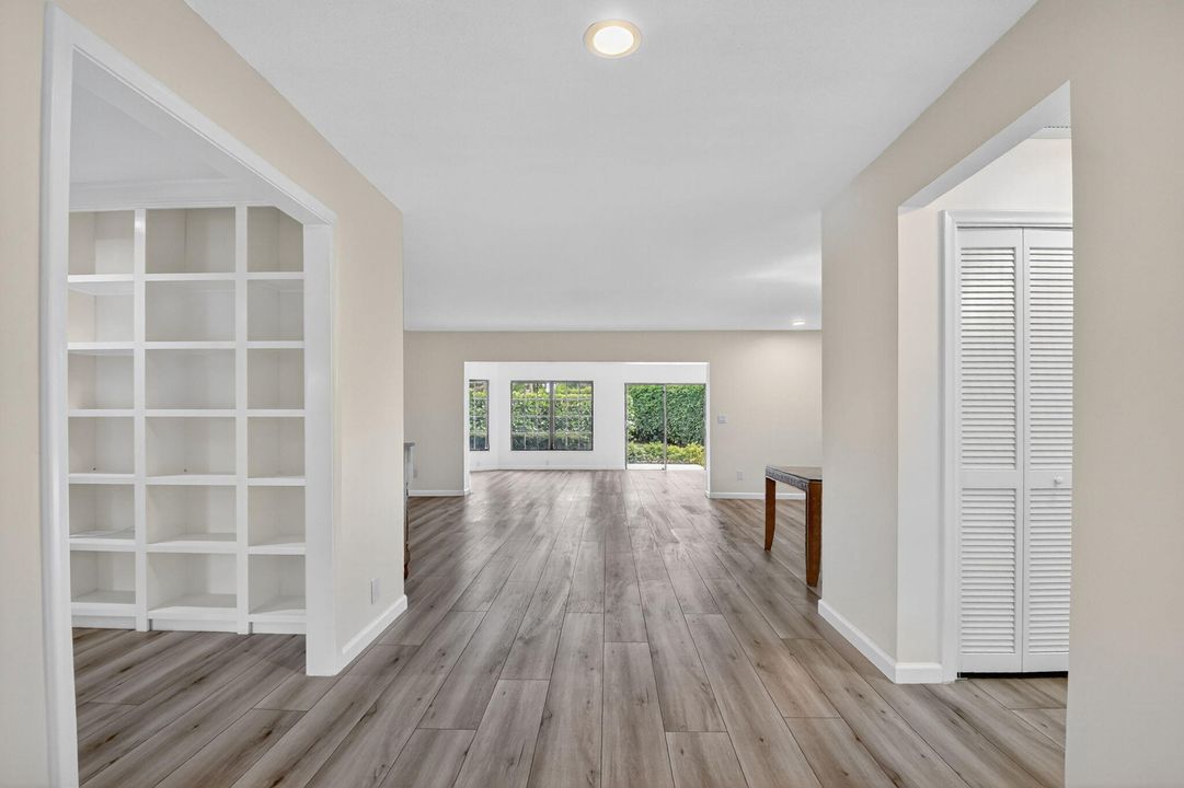 待售: $580,000 (3 贝兹, 2 浴室, 2152 平方英尺)