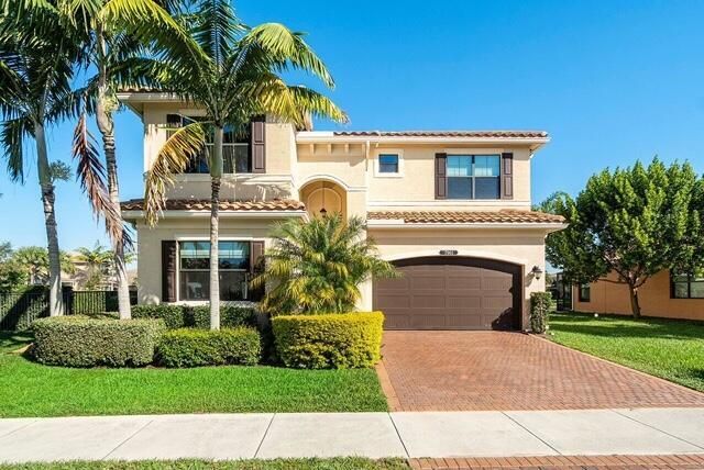 出租: $6,500 (5 贝兹, 4 浴室, 2584 平方英尺)