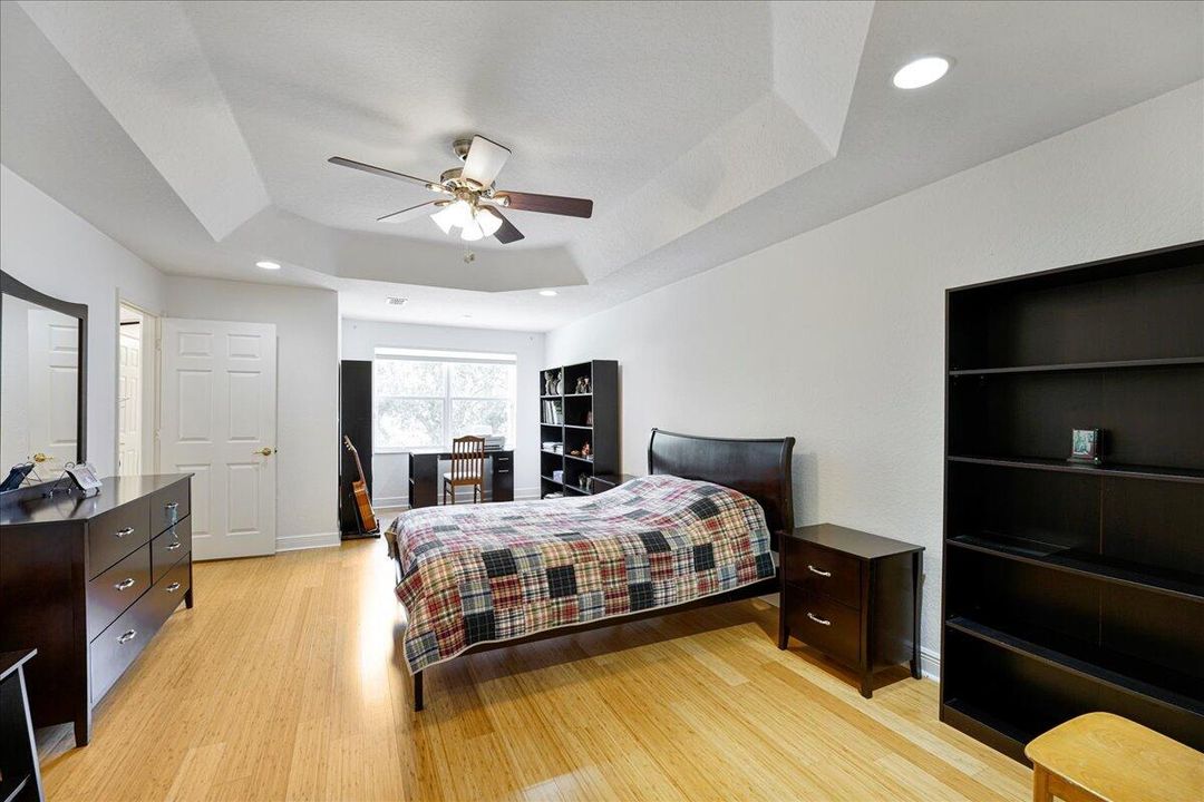 For Rent: $6,300 (4 beds, 4 baths, 2819 Square Feet)