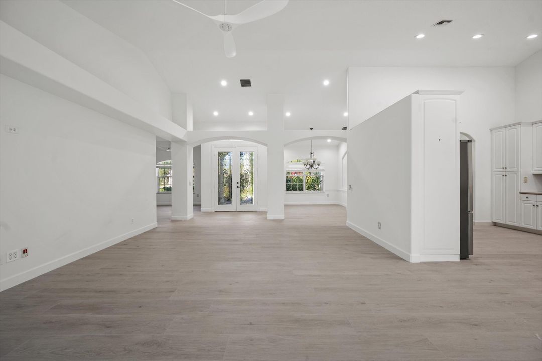 待售: $1,322,800 (4 贝兹, 2 浴室, 2566 平方英尺)