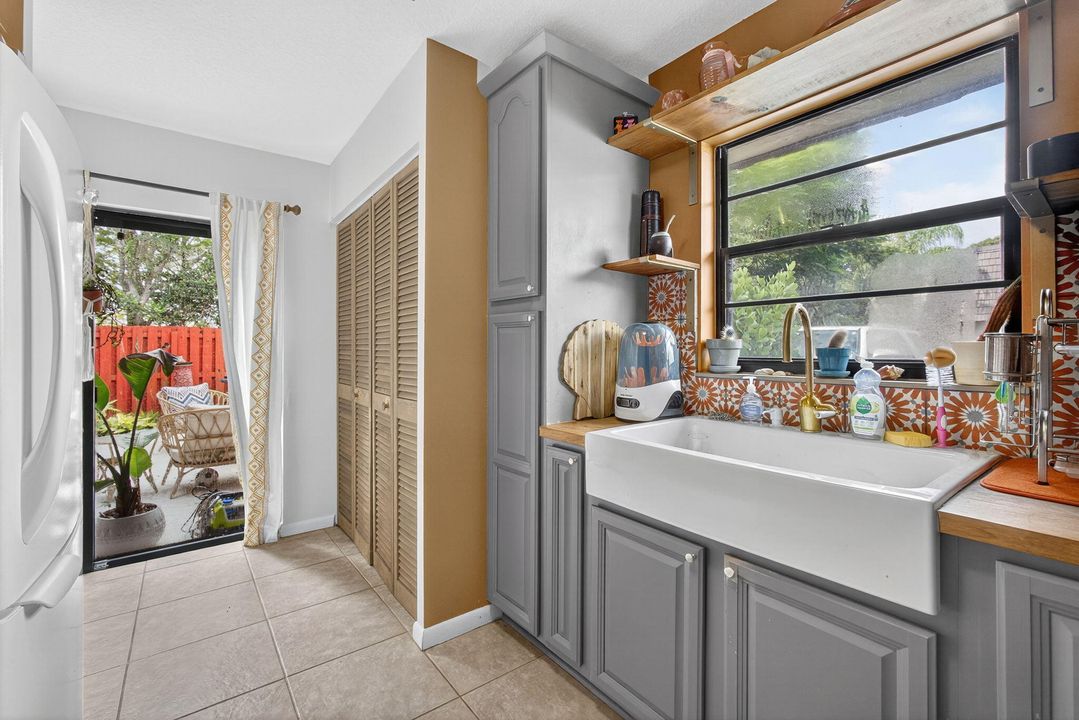 En Venta: $320,000 (2 camas, 2 baños, 1344 Pies cuadrados)