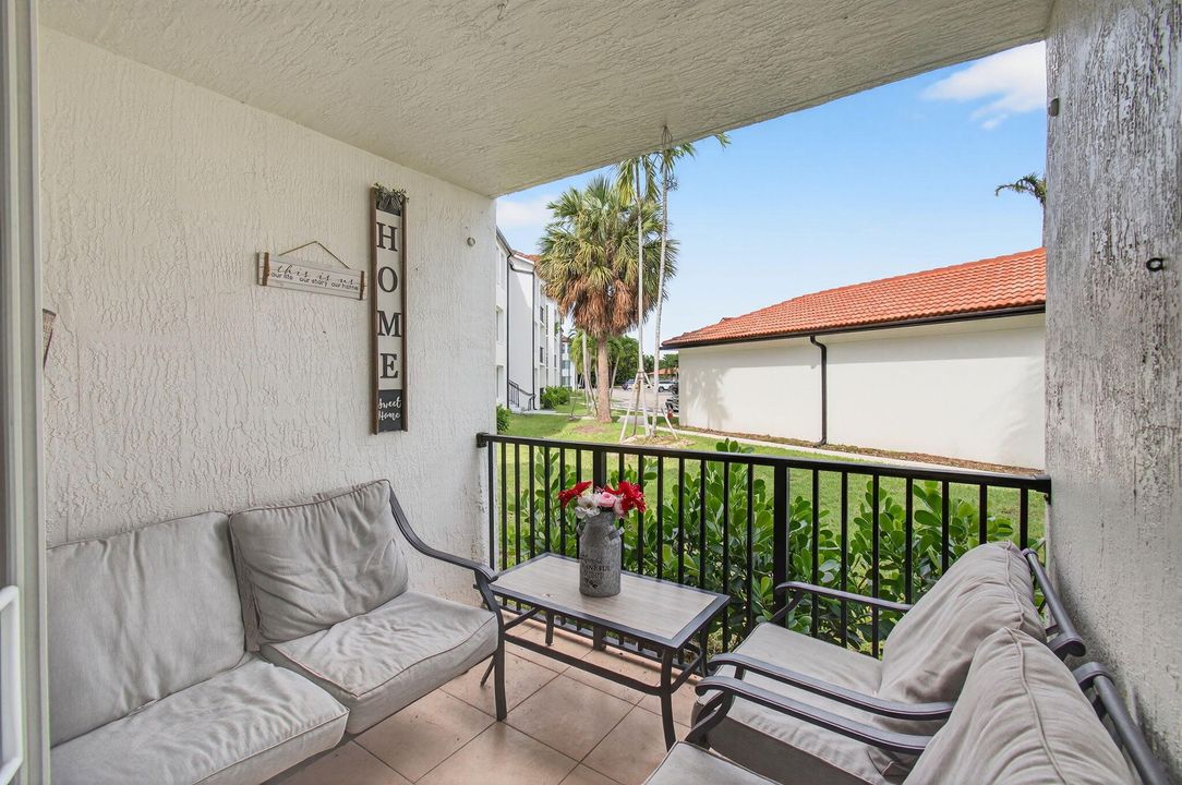 En Venta: $299,995 (3 camas, 2 baños, 1233 Pies cuadrados)