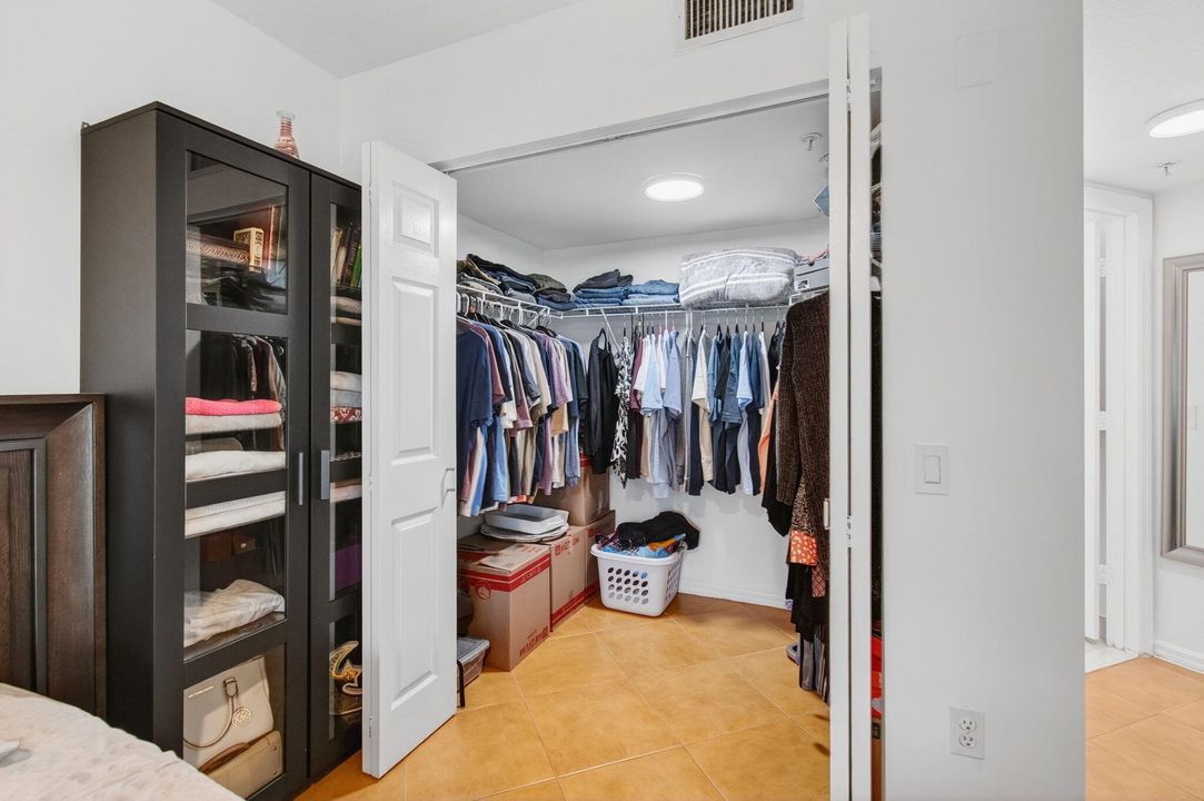 En Venta: $299,995 (3 camas, 2 baños, 1233 Pies cuadrados)