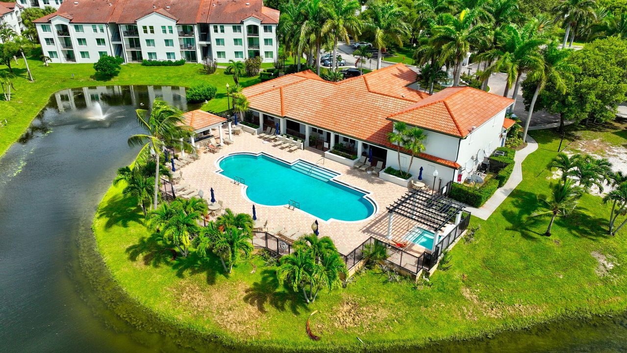 En Venta: $299,995 (3 camas, 2 baños, 1233 Pies cuadrados)