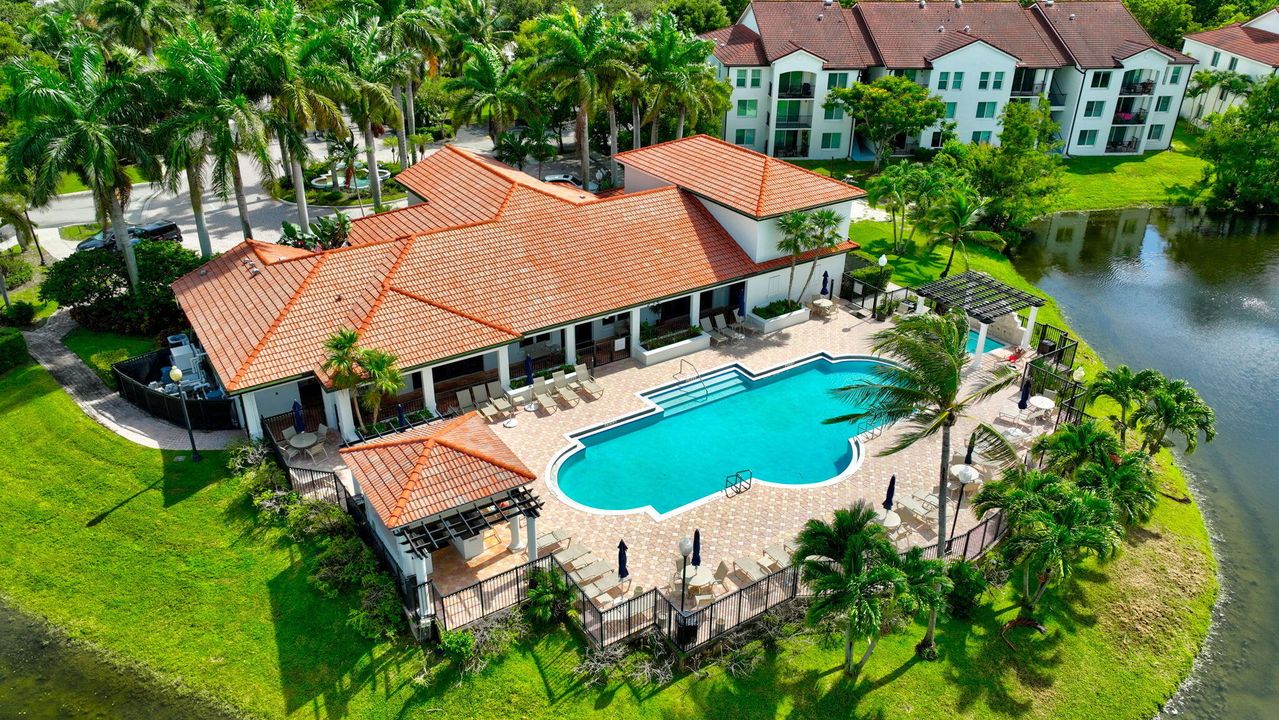 En Venta: $299,995 (3 camas, 2 baños, 1233 Pies cuadrados)