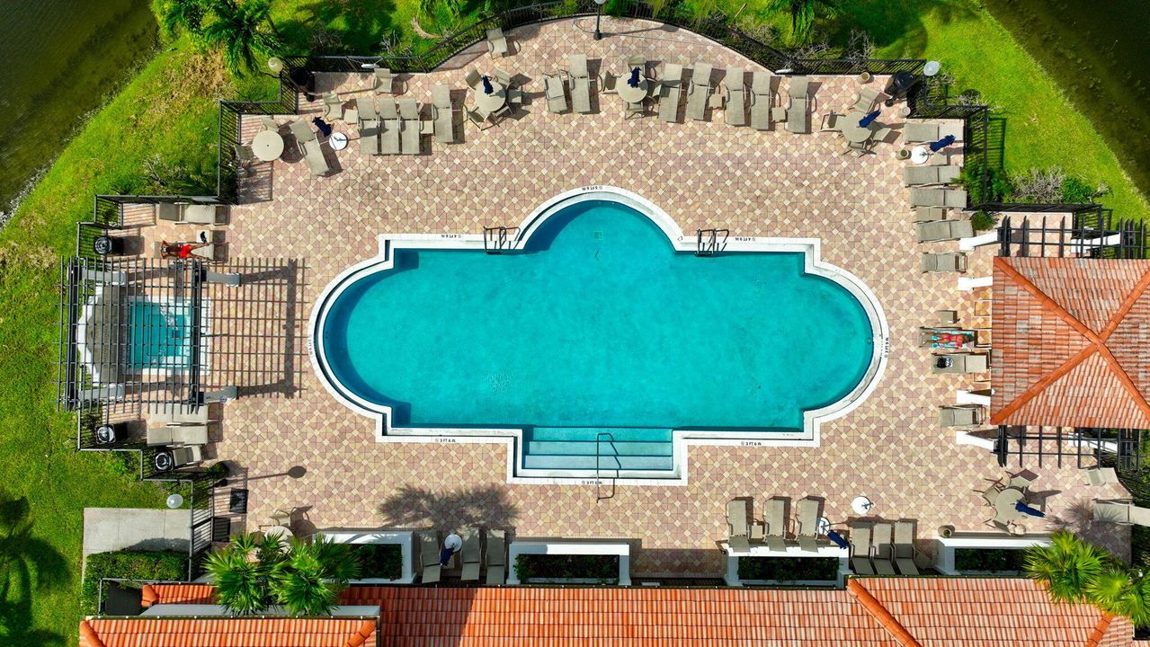 En Venta: $299,995 (3 camas, 2 baños, 1233 Pies cuadrados)