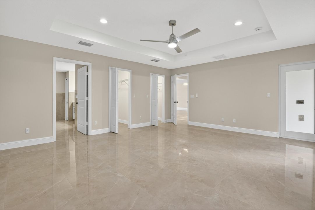 Под контрактом: $545,000 (4 спален, 3 ванн, 2183 Квадратных фут)