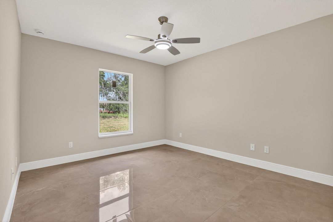 Под контрактом: $545,000 (4 спален, 3 ванн, 2183 Квадратных фут)