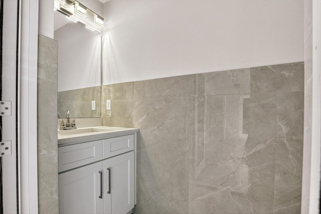 Под контрактом: $545,000 (4 спален, 3 ванн, 2183 Квадратных фут)