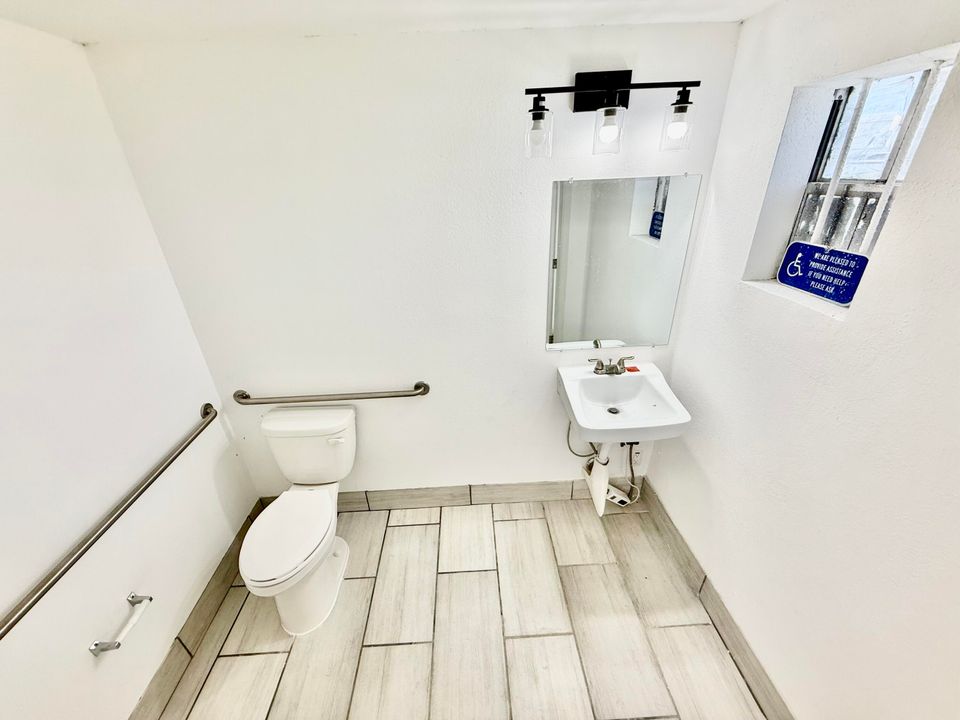 For Sale: $1,400 (0 beds, 0 baths, 6239 Square Feet)