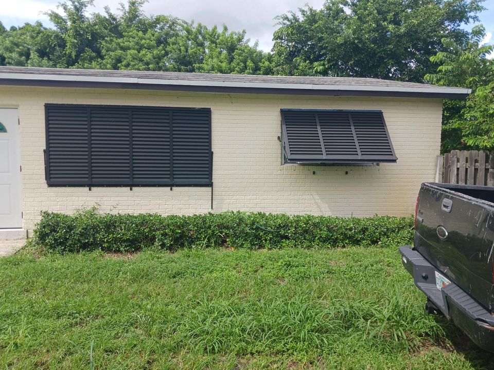 Active With Contract: $400,000 (3 beds, 2 baths, 1008 Square Feet)