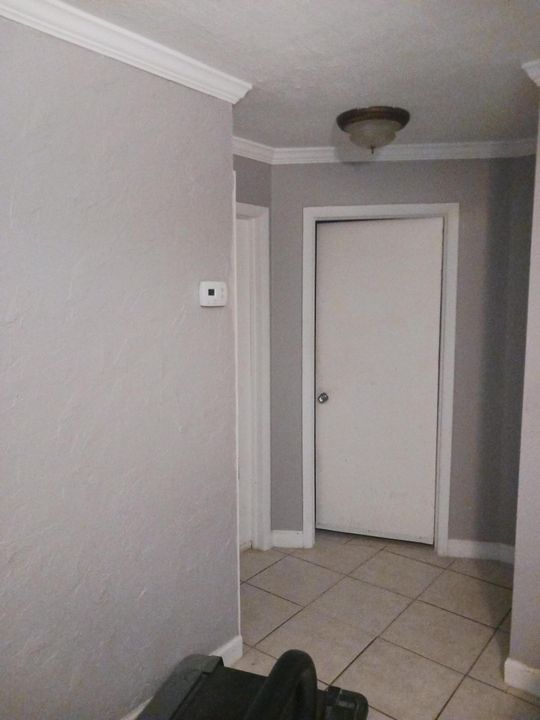 Active With Contract: $400,000 (3 beds, 2 baths, 1008 Square Feet)