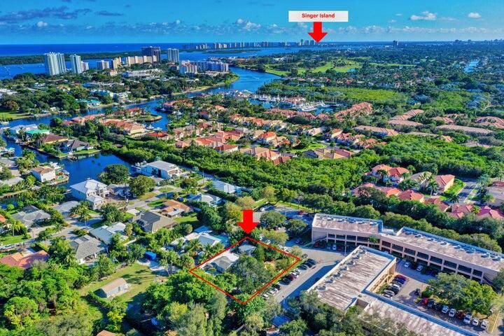 合同活跃: $690,000 (3 贝兹, 3 浴室, 1774 平方英尺)