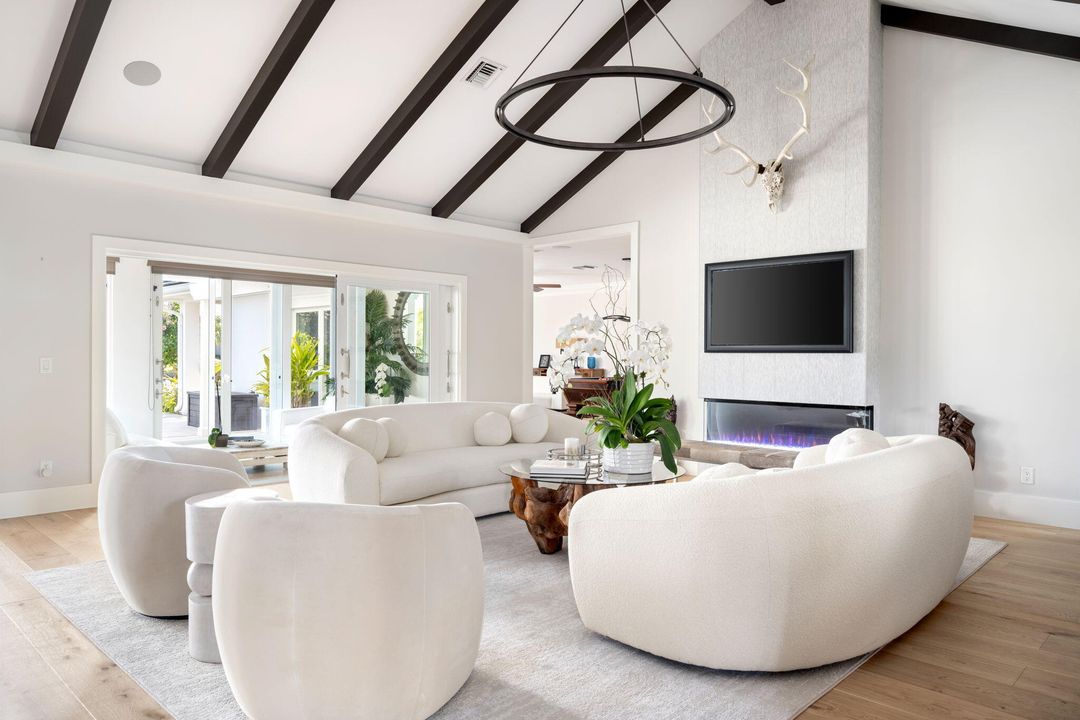 待售: $5,350,000 (4 贝兹, 4 浴室, 5532 平方英尺)