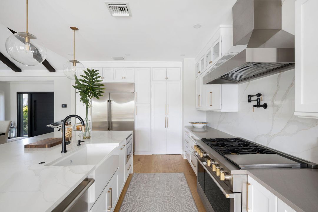 待售: $5,350,000 (4 贝兹, 4 浴室, 5532 平方英尺)