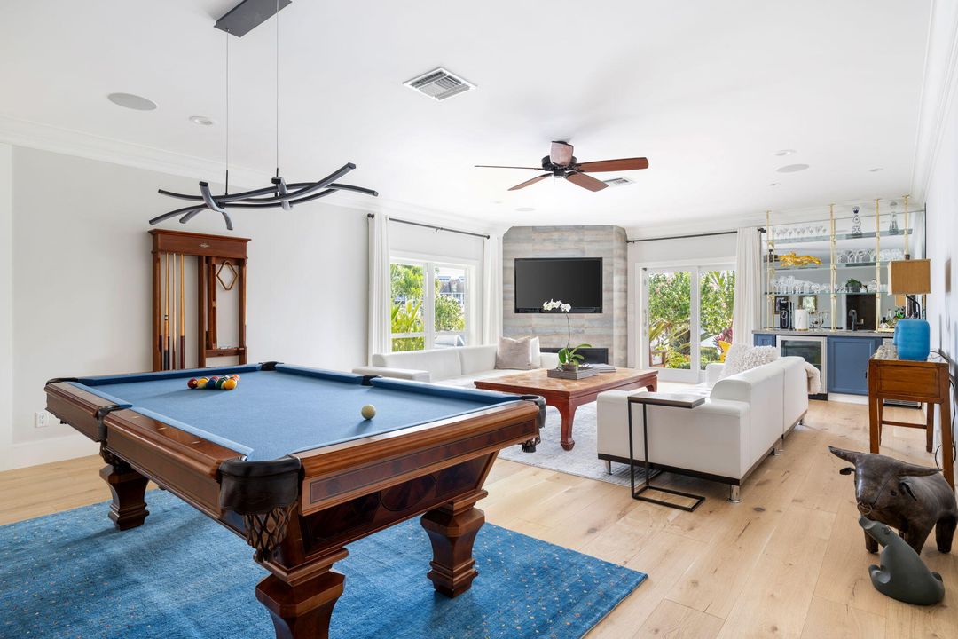 待售: $5,350,000 (4 贝兹, 4 浴室, 5532 平方英尺)