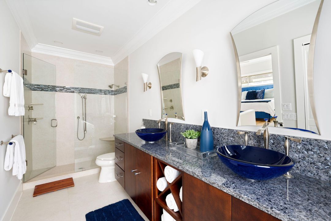 待售: $5,350,000 (4 贝兹, 4 浴室, 5532 平方英尺)