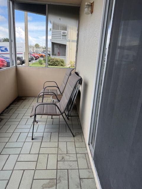 待售: $67,000 (1 贝兹, 1 浴室, 720 平方英尺)