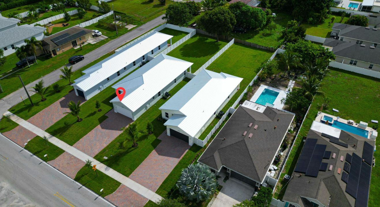 Activo con contrato: $749,000 (4 camas, 3 baños, 1947.5 Pies cuadrados)