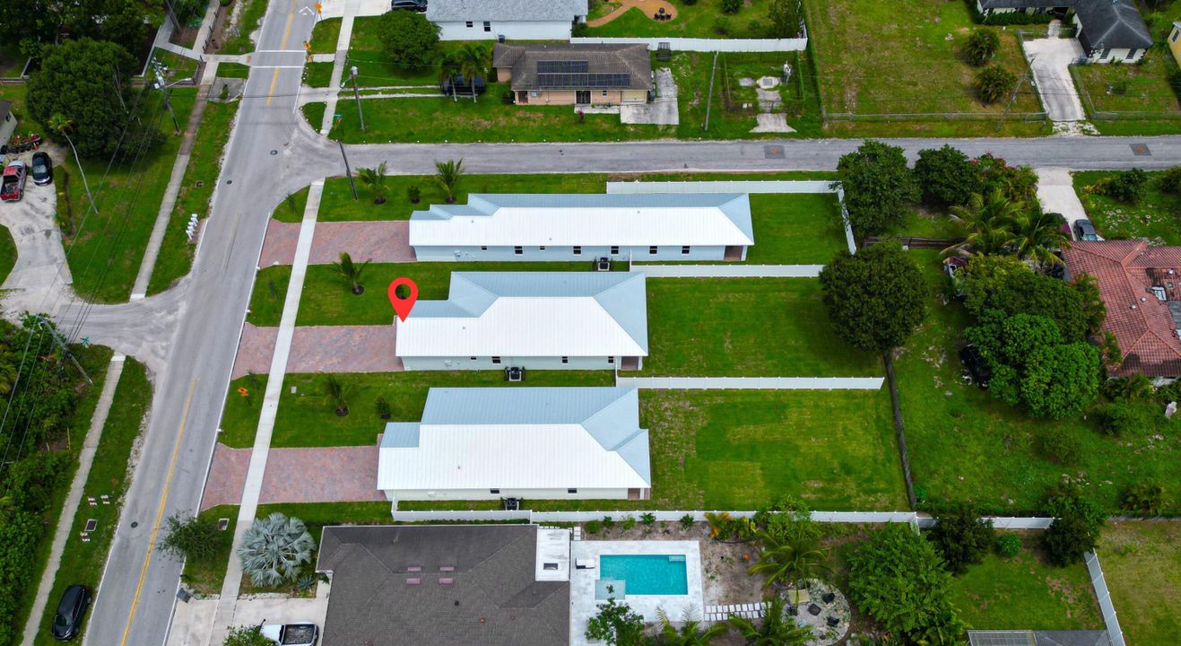 Activo con contrato: $749,000 (4 camas, 3 baños, 1947.5 Pies cuadrados)