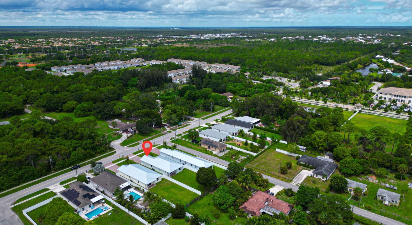 Activo con contrato: $749,000 (4 camas, 3 baños, 1947.5 Pies cuadrados)