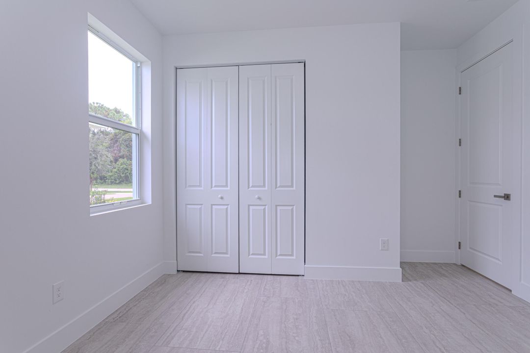 Activo con contrato: $749,000 (4 camas, 3 baños, 1947.5 Pies cuadrados)