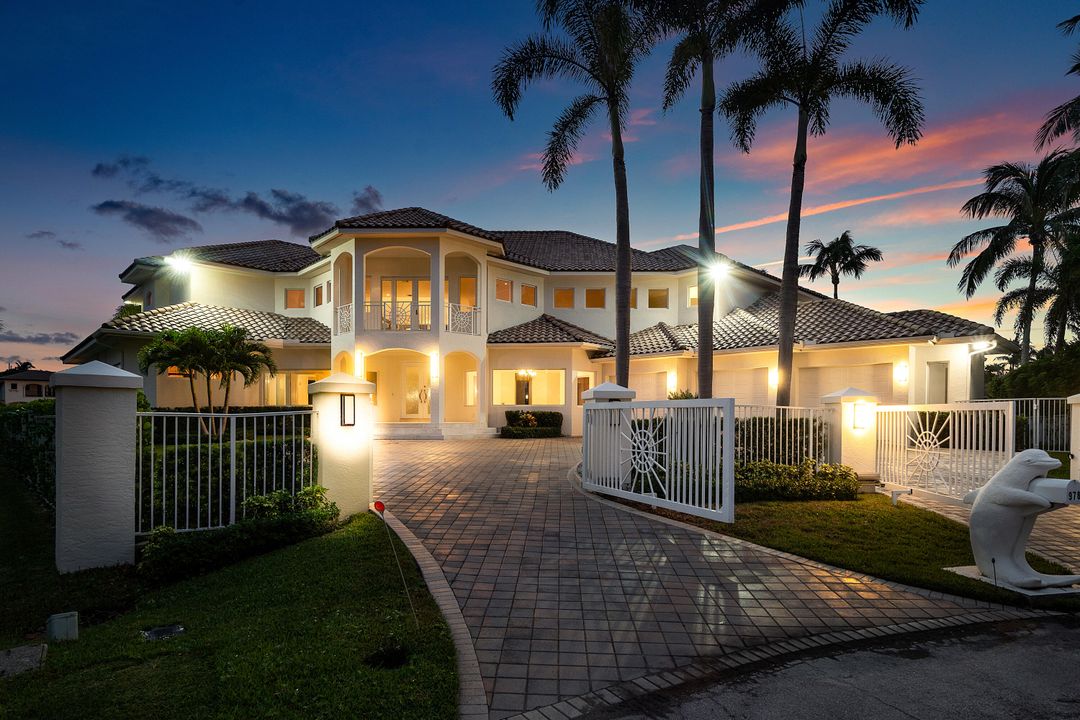 待售: $8,499,000 (5 贝兹, 7 浴室, 7360 平方英尺)