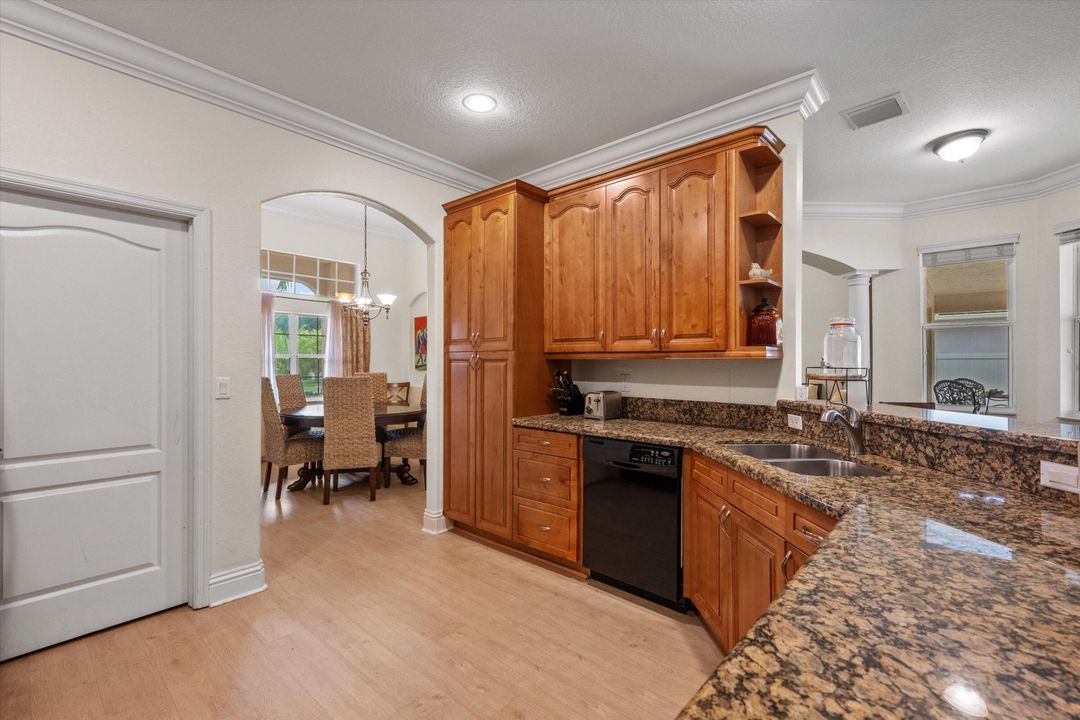 For Rent: $9,000 (4 beds, 3 baths, 2438 Square Feet)