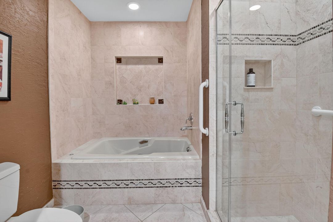 Под контрактом: $225,000 (3 спален, 2 ванн, 2169 Квадратных фут)