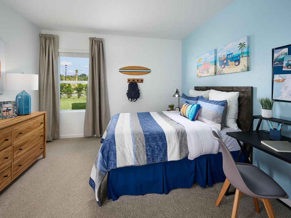 Activo con contrato: $437,000 (4 camas, 3 baños, 2193 Pies cuadrados)