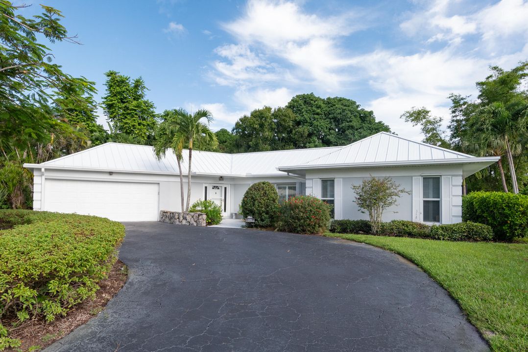 Vendido Recientemente: $725,000 (3 camas, 3 baños, 2096 Pies cuadrados)