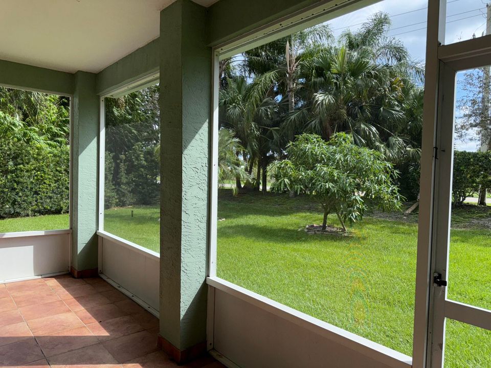 En Renta: $2,650 (4 camas, 2 baños, 2112 Pies cuadrados)