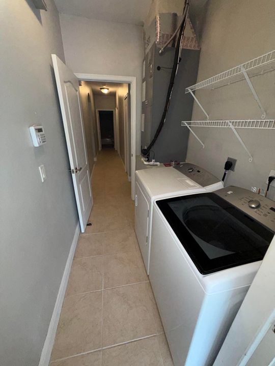 En Renta: $2,650 (4 camas, 2 baños, 2112 Pies cuadrados)