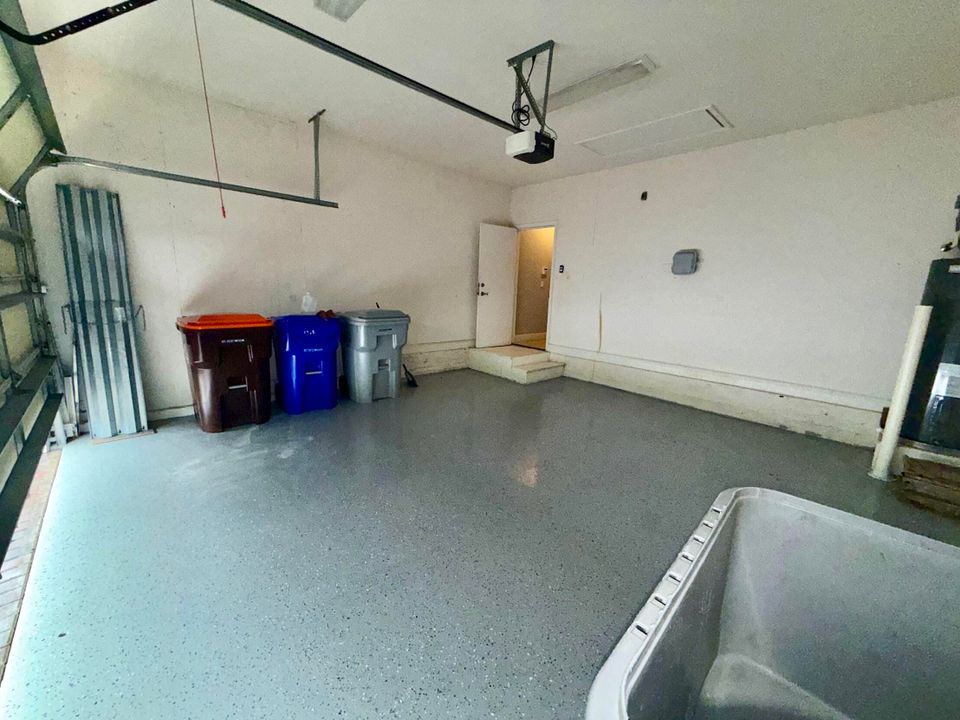 En Renta: $2,650 (4 camas, 2 baños, 2112 Pies cuadrados)