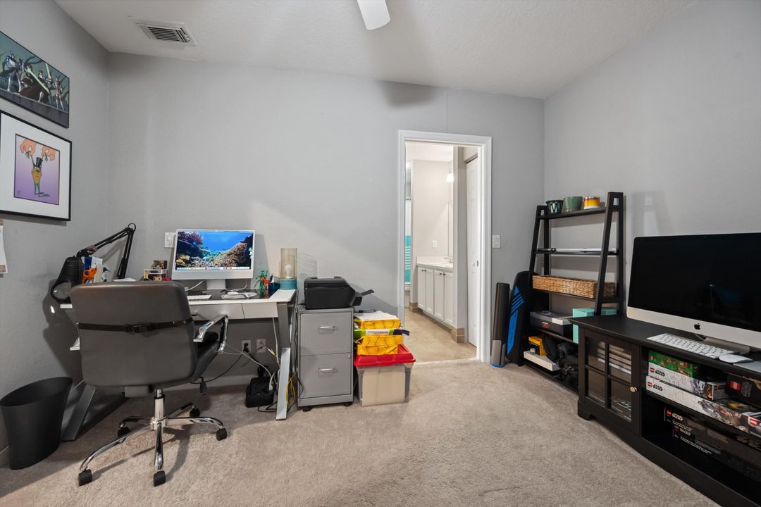 合同活跃: $395,000 (3 贝兹, 2 浴室, 1568 平方英尺)