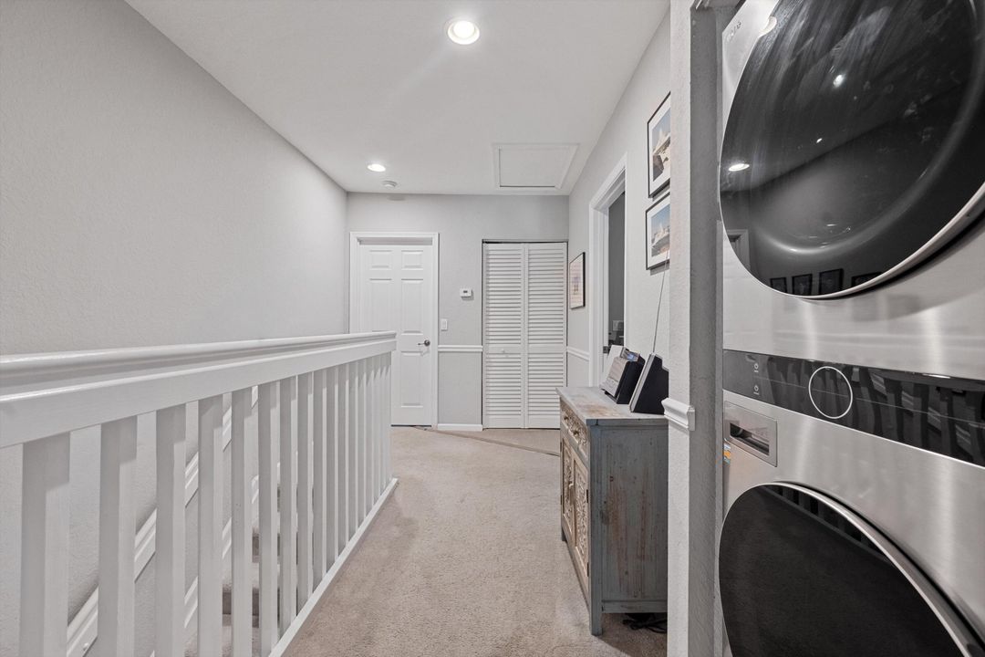 合同活跃: $395,000 (3 贝兹, 2 浴室, 1568 平方英尺)