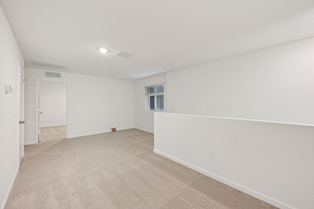 En Venta: $393,631 (3 camas, 2 baños, 1964 Pies cuadrados)