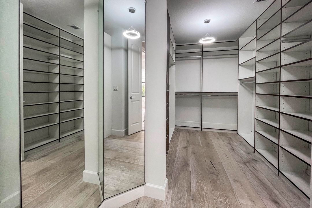 На продажу: $2,500,000 (5 спален, 5 ванн, 5103 Квадратных фут)