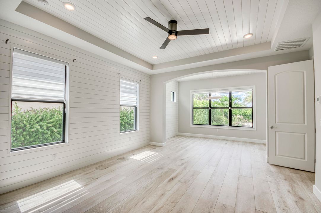 На продажу: $2,500,000 (5 спален, 5 ванн, 5103 Квадратных фут)