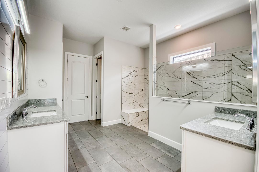 На продажу: $2,500,000 (5 спален, 5 ванн, 5103 Квадратных фут)