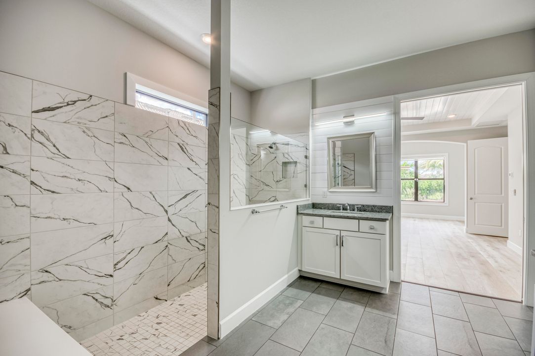 На продажу: $2,500,000 (5 спален, 5 ванн, 5103 Квадратных фут)