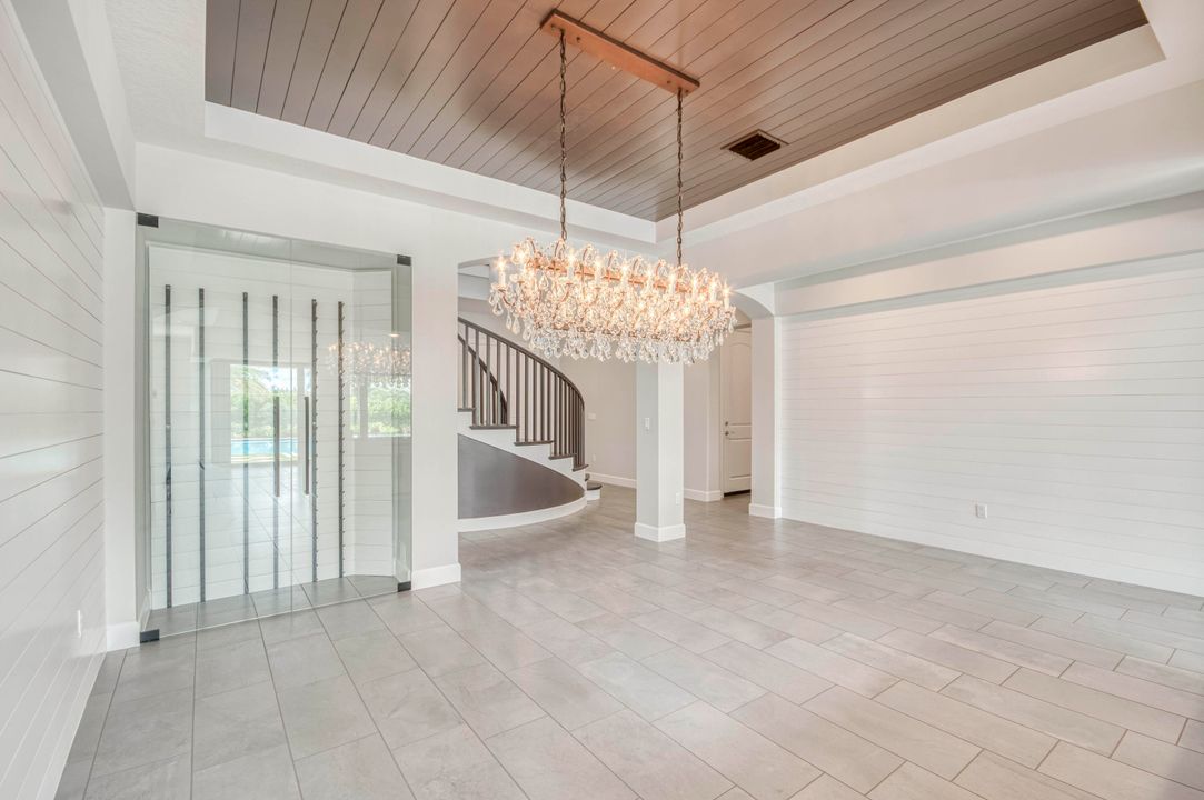 На продажу: $2,500,000 (5 спален, 5 ванн, 5103 Квадратных фут)