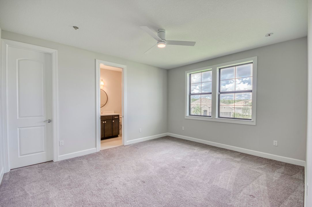 На продажу: $2,500,000 (5 спален, 5 ванн, 5103 Квадратных фут)