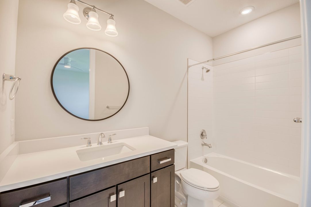 На продажу: $2,500,000 (5 спален, 5 ванн, 5103 Квадратных фут)