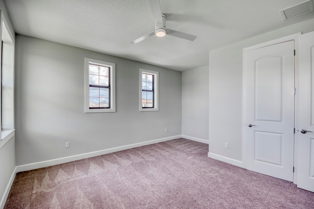 На продажу: $2,500,000 (5 спален, 5 ванн, 5103 Квадратных фут)