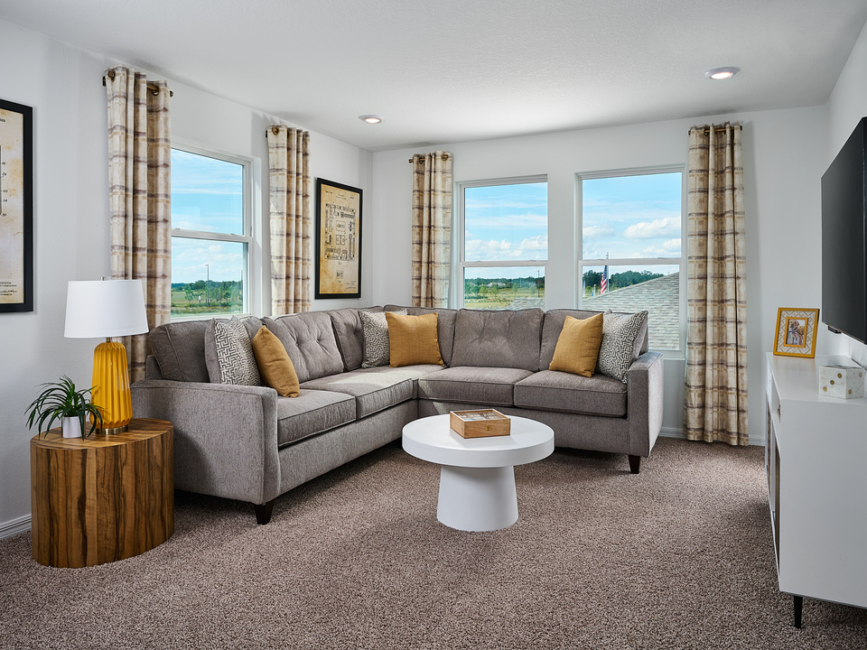 Activo con contrato: $438,190 (4 camas, 3 baños, 2631 Pies cuadrados)