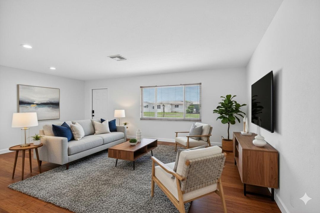 Active With Contract: $299,999 (2 beds, 2 baths, 1364 Square Feet)