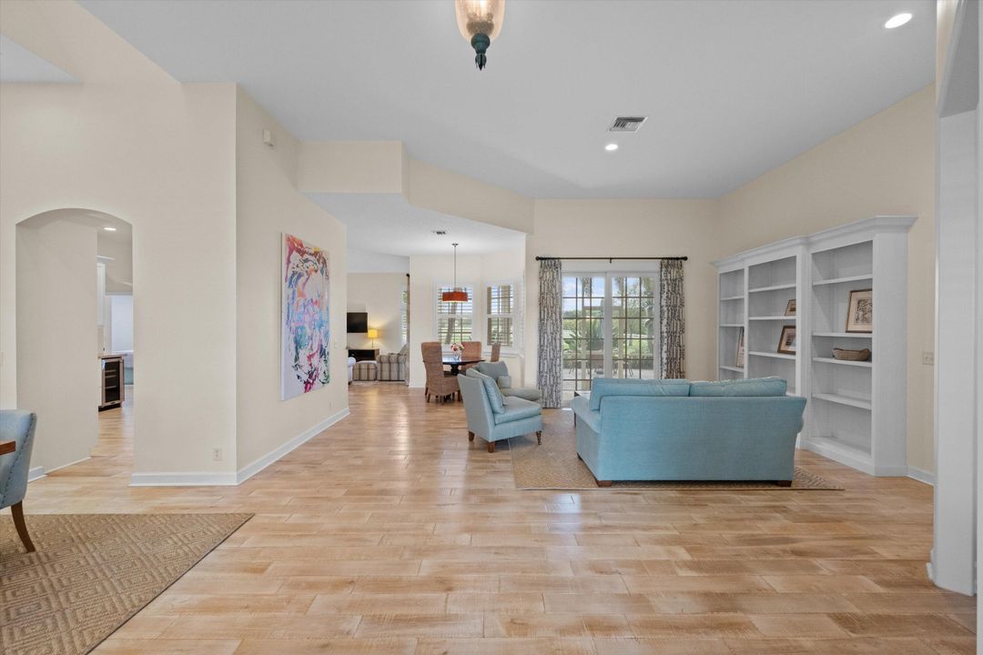 For Rent: $12,000 (3 beds, 2 baths, 2339 Square Feet)